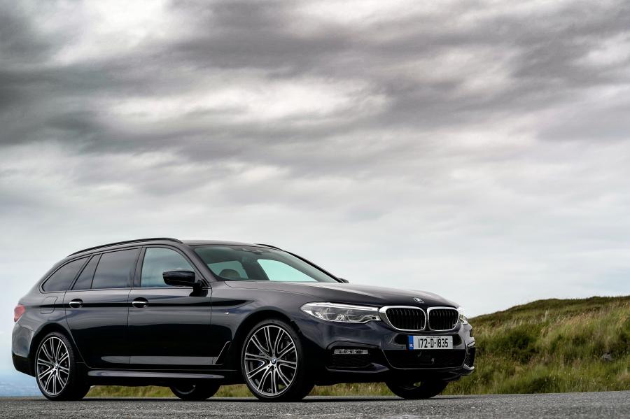  BMW 530d xDrive Touring M Sport (G31) 2017 года  (UK) (фото 28 из 40)